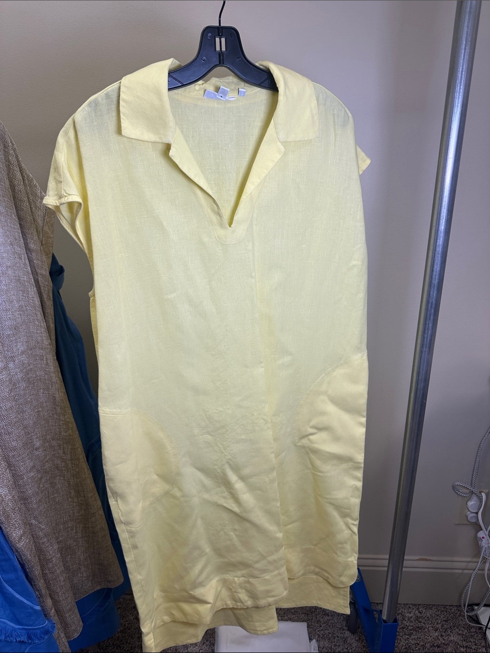 Chico's Pale Yellow Midi Dress with Short Sleeves